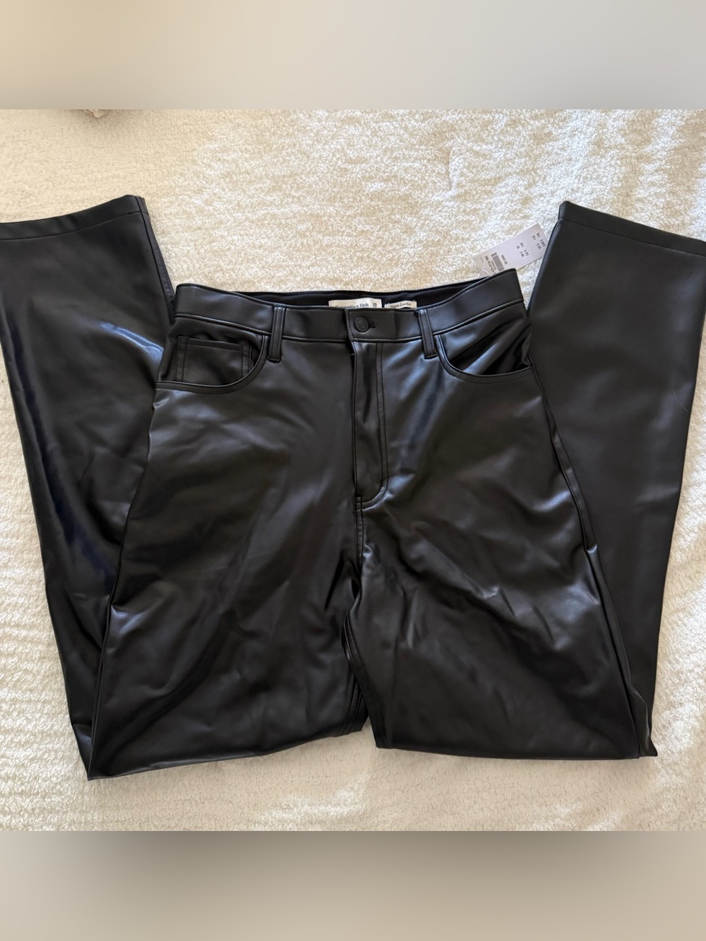 Abercrombie Curve Love Vegan Leather The 90s Straight Ultra High Rise